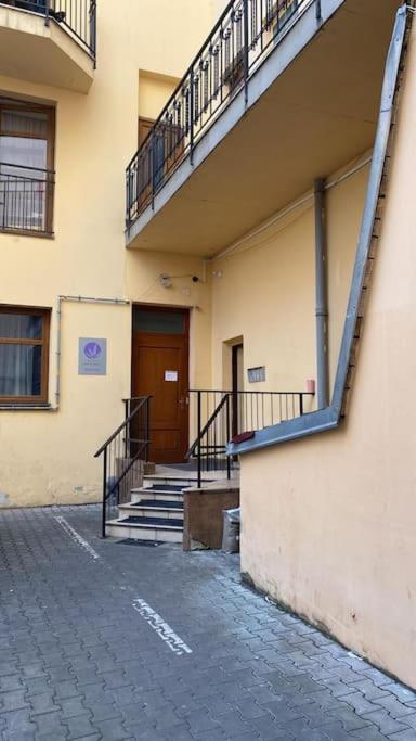 Spacious Apartment 6Min From The Dancing House Prag Exterior foto