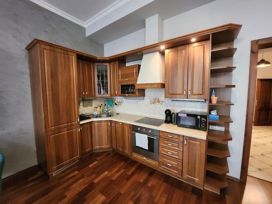 Spacious Apartment 6Min From The Dancing House Prag Exterior foto